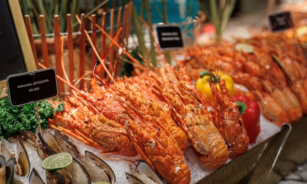 Chạm vào mùa lễ hội an yên giữa lòng Sài Gòn