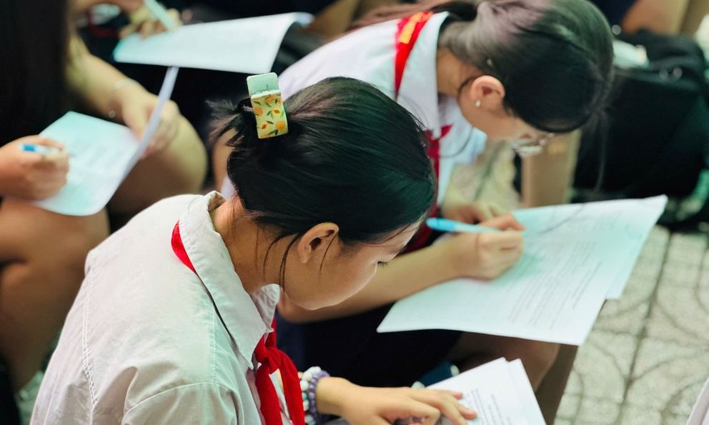 Phạt tiền học sinh 