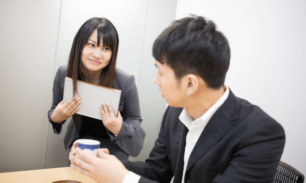 Ranh giới mong manh giữa “khéo” và “cả nể” nơi công sở: 3 điều người khôn ngoan luôn nhớ để không trở thành 