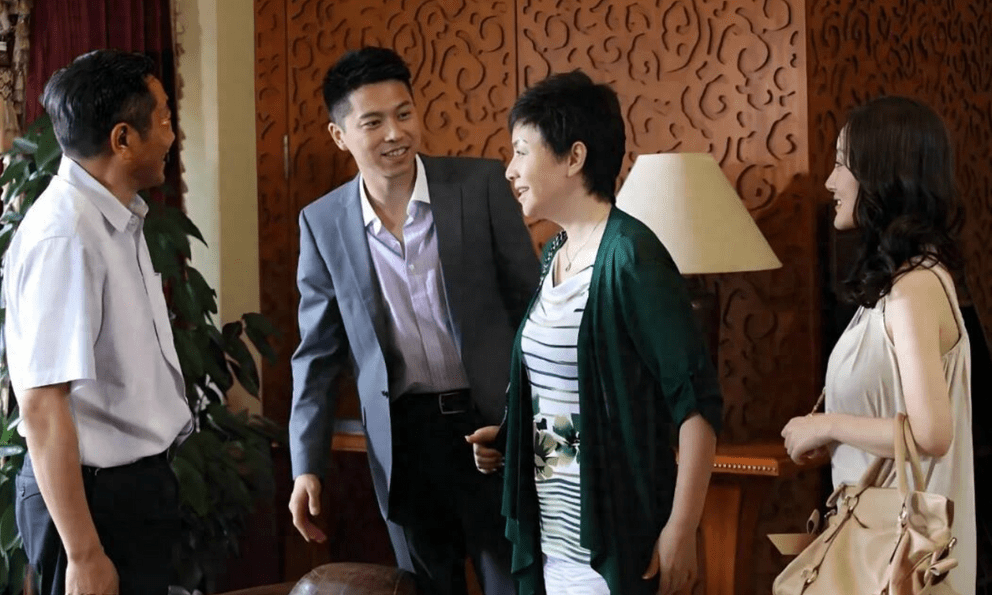 Sai lầm lớn nhất của nhiều gia đình Á Đông: Tưởng nuôi con trai là ‘của để dành’