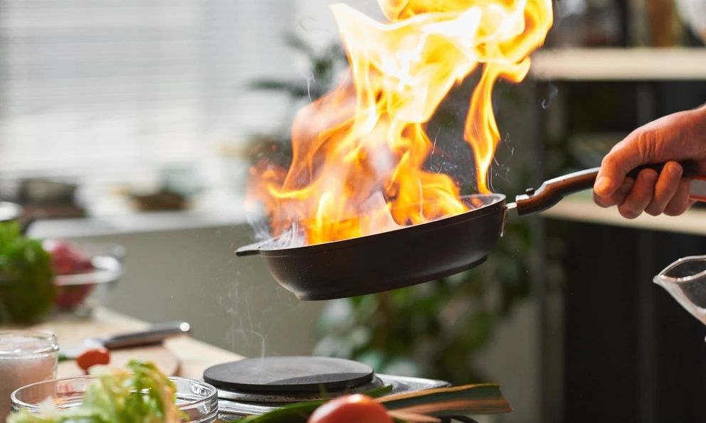 4 “thủ phạm” âm thầm gây ung thư ngay trong gian bếp: Nhà nào cũng làm mà không hay biết