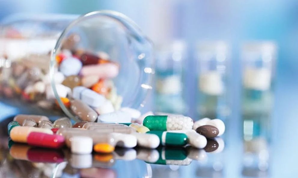 Xử phạt, đình chỉ hoạt động 2 công ty Dược: Bán thuốc độc sai đối tượng và nhập thuốc cổ truyền trái phép