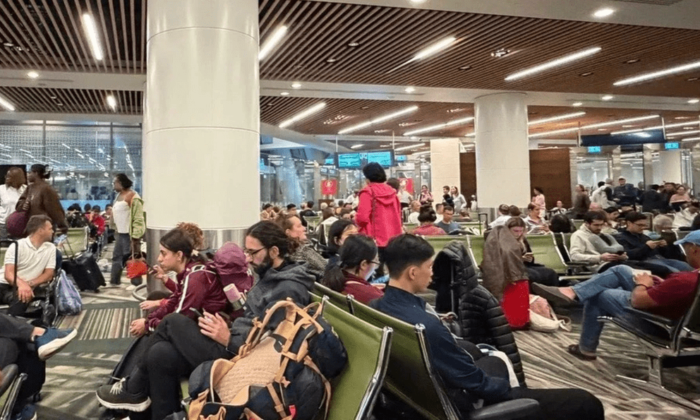 Giới siêu giàu tranh nhau thuê máy bay, chi hơn 9 tỷ đồng mỗi chuyến để rời Trung Đông