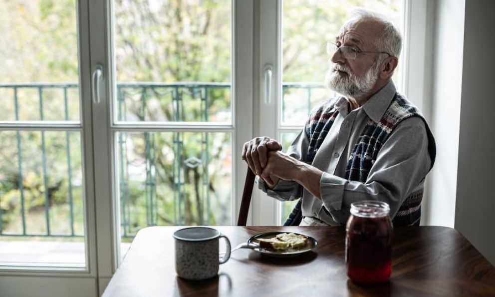 Tôi 70 tuổi, lương hưu hơn 26,5 triệu/tháng vẫn thấy khổ: Hối hận vì quá chiều con, giá như hiểu ra 1 điều sớm hơn