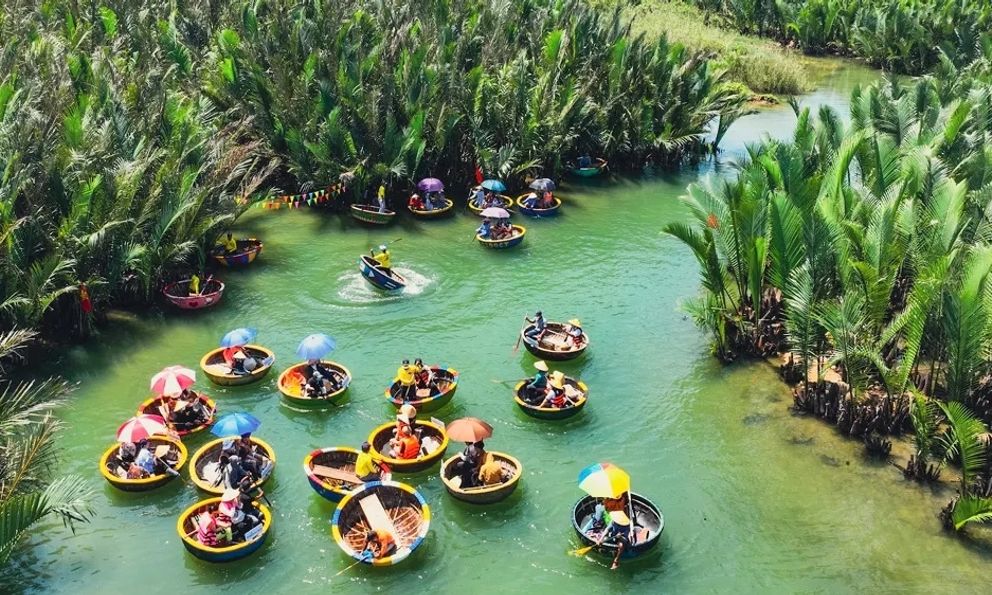 Du lịch 2026 đảo chiều: 81% người Việt chọn “đi xanh”, 43% săn khách sạn bền vững