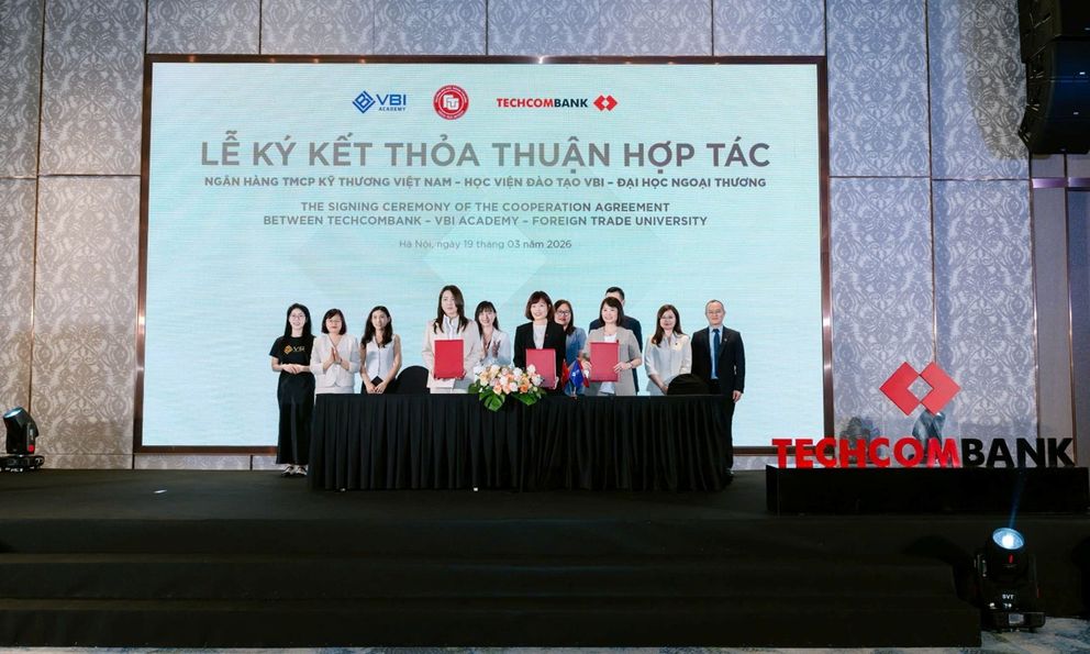 TECHCOMBANK ra mắt 