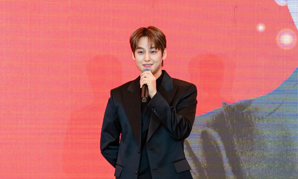 Thời gian bỏ quên Kim Bum thật rồi: Nam tài tử nói tiếng Việt, tiết lộ điều ấn tượng với Hà Nội, hẹn gặp fan tháng 6 với quà bí mật