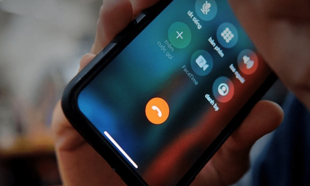 Người dân có tài khoản ngân hàng đặc biệt chú ý: Tắt điện thoại lập tức nếu hiện CUỘC GỌI này, tránh mất oan tiền