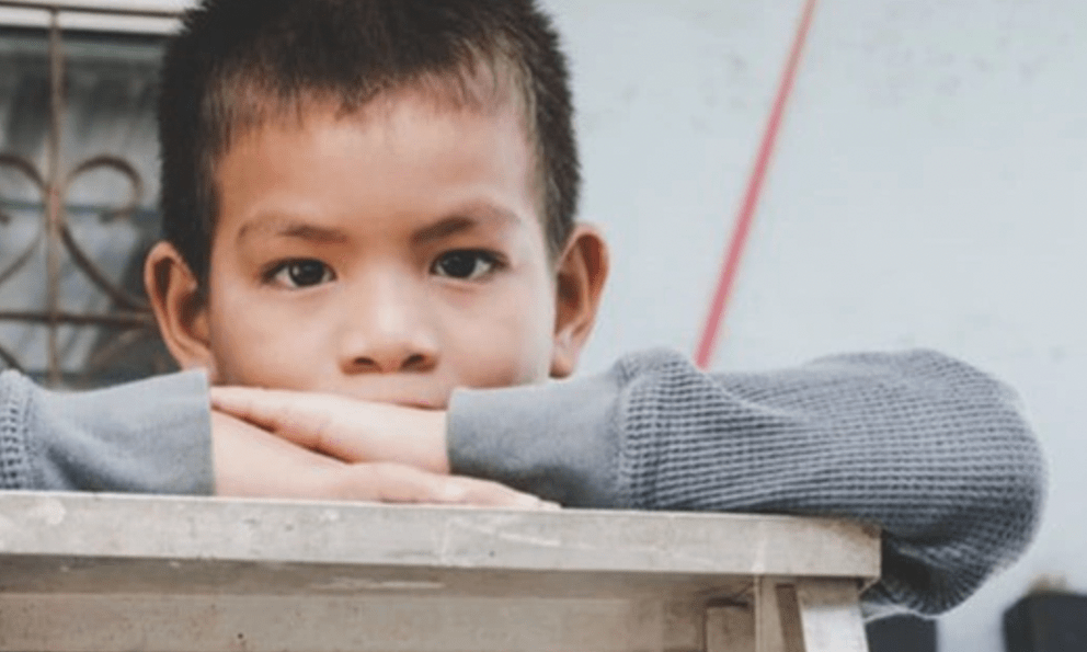 Chuyên gia dạy học sinh đỗ Harvard, Stanford chỉ rõ: Có 4 điều cha mẹ tuyệt đối không nên làm