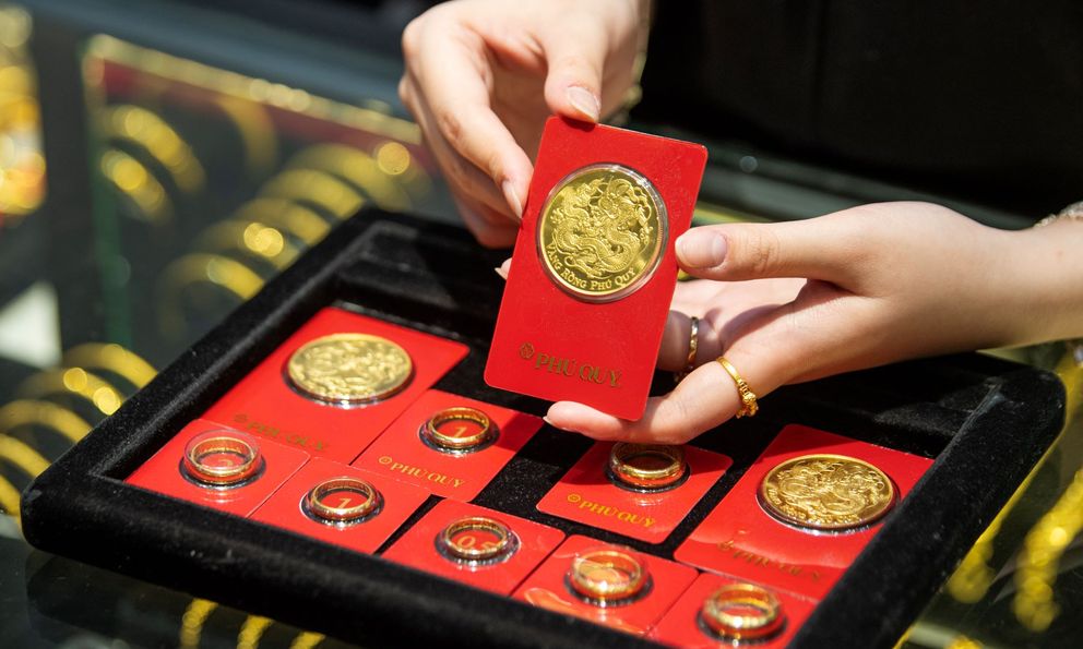 Giá vàng nhẫn trơn, vàng miếng sáng 20/8 tăng mạnh nhất trong 2 tuần tại SJC, PNJ, Phú Quý, Bảo Tín Mạnh Hải, Mi Hồng,... 