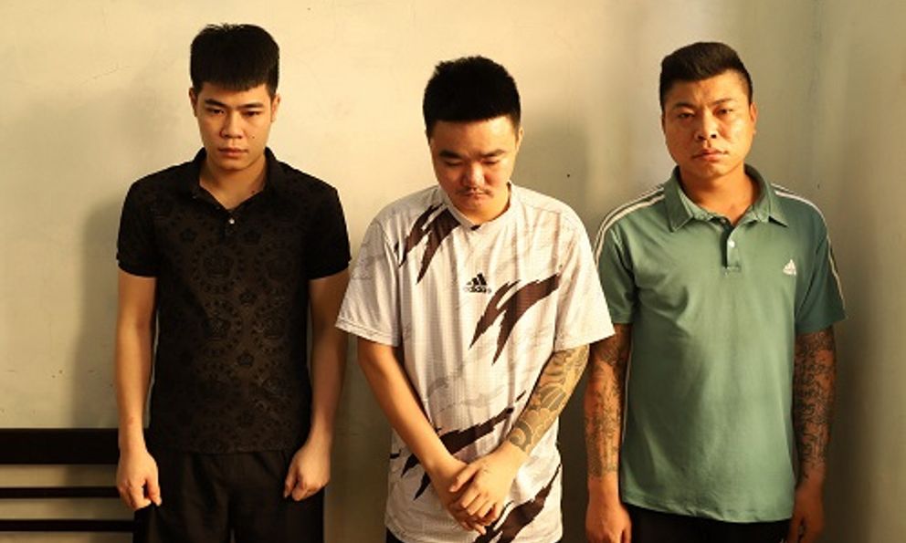 Bắt 3 đối tượng lừa đảo hơn 10 tỷ đồng trên không gian mạng