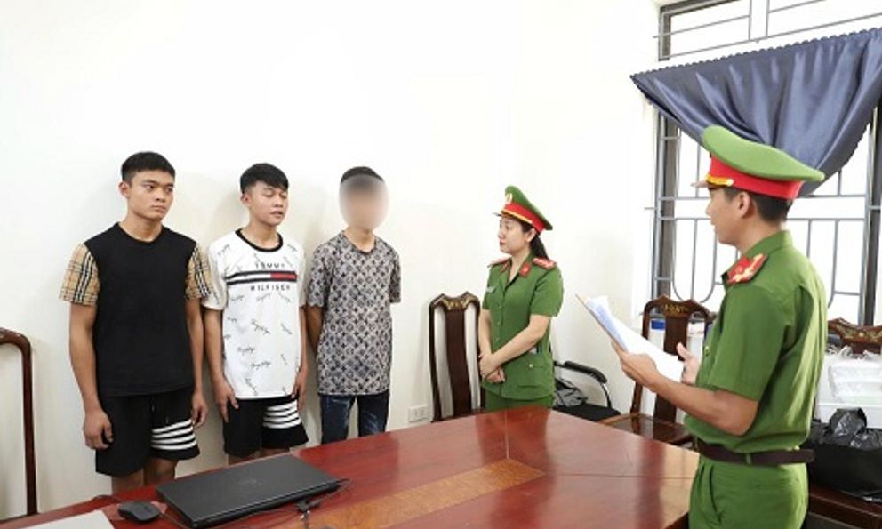  Bắt 3 đối tượng 'thụt két' nhà thờ giáo họ