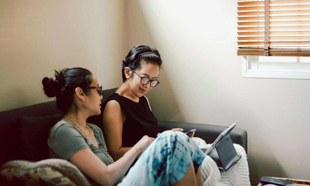 Bớt ôm đồm để gần nhau hơn