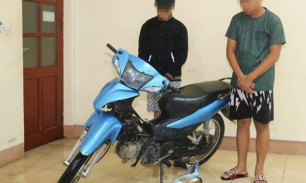 2 đối tượng trộm cắp xe máy trong bão số 10 sa lưới