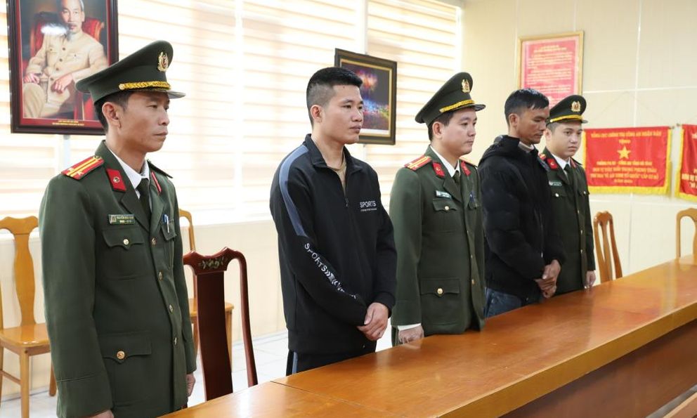  Khởi tố 2 đối tượng đưa người đi nước ngoài trái phép