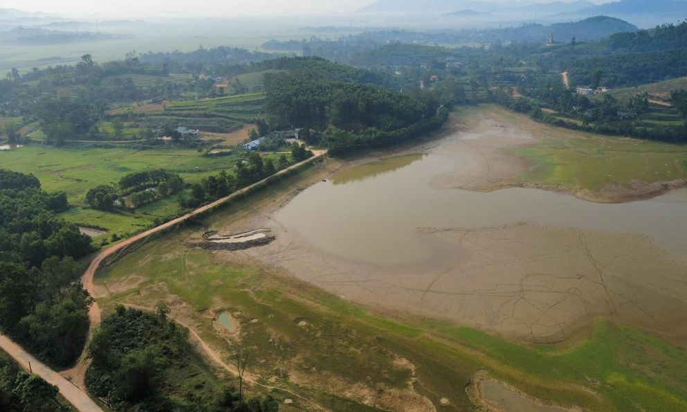 Hà Tĩnh: Đập Háp 'trơ đáy', hàng chục héc-ta lúa bị ảnh hưởng
