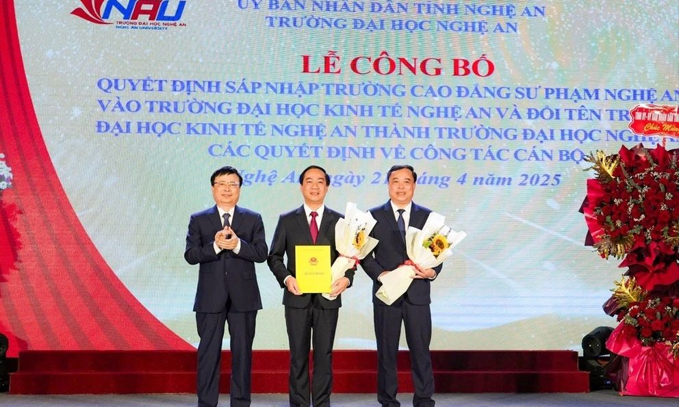 Công bố Quyết định thành lập Trường Đại học Nghệ An