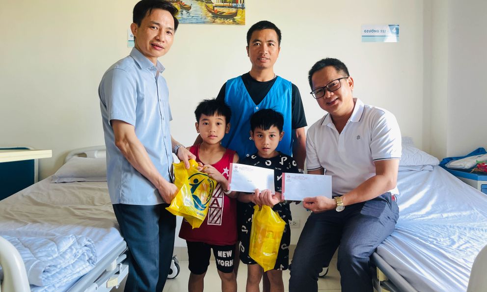 Bệnh viện Hoàn Mỹ Vinh đồng hành tổ chức chương trình khám sàng lọc và phẫu thuật miễn phí cho trẻ em Nghệ An