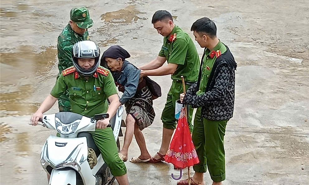 Thanh Hóa: Bão số 5 gây ngập lụt, chia cắt ở nhiều nơi