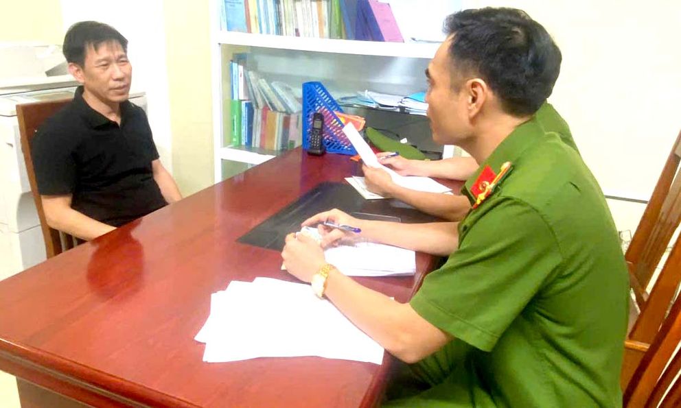 Khởi tố 'Mạnh gỗ' và 9 người liên quan đường dây hối lộ kiểm lâm