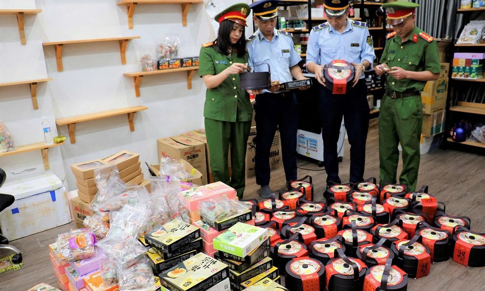 Nghệ An: Phát hiện hơn 4.000 bánh trung thu không rõ nguồn gốc