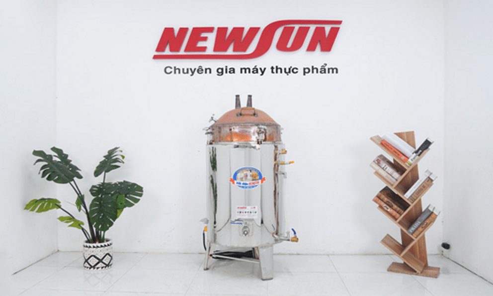 Nhiều cơ sở nấu rượu đang chuyển mình theo hướng sản xuất bài bản