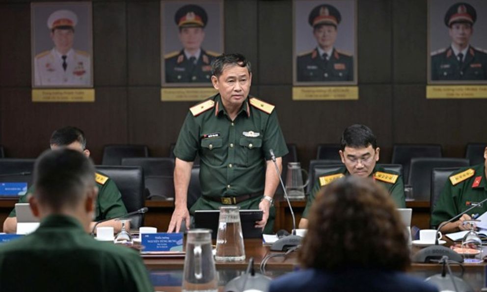Đoàn công tác Bộ Quốc phòng kiểm tra thực tế Khối Công nghệ thông tin và Khối Hành chính của MB