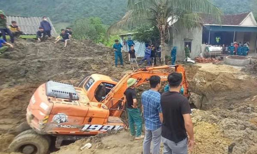 3 người tử vong dưới giếng khi đang nạo vét đất