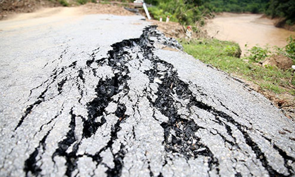 Nghệ An: Tỉnh lộ 543D 'nát như tương' sau lũ dữ