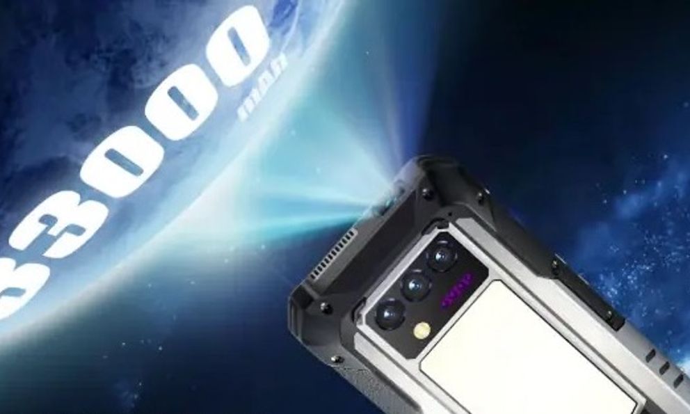 Ra mắt smartphone pin siêu khủng 33.000mAh, tích hợp cả... máy chiếu