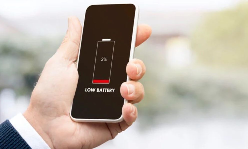 Lần đầu tiên có một hãng smartphone dám thừa nhận bản cập nhật phần mềm sẽ khiến thời lượng pin kém đi: Sẵn sàng thay pin miễn phí, đền bù cả 