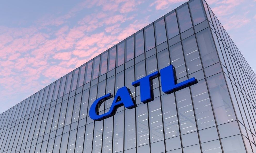 Đối tác lớn của Tesla, Mercedes, VinFast bị Mỹ cáo buộc 