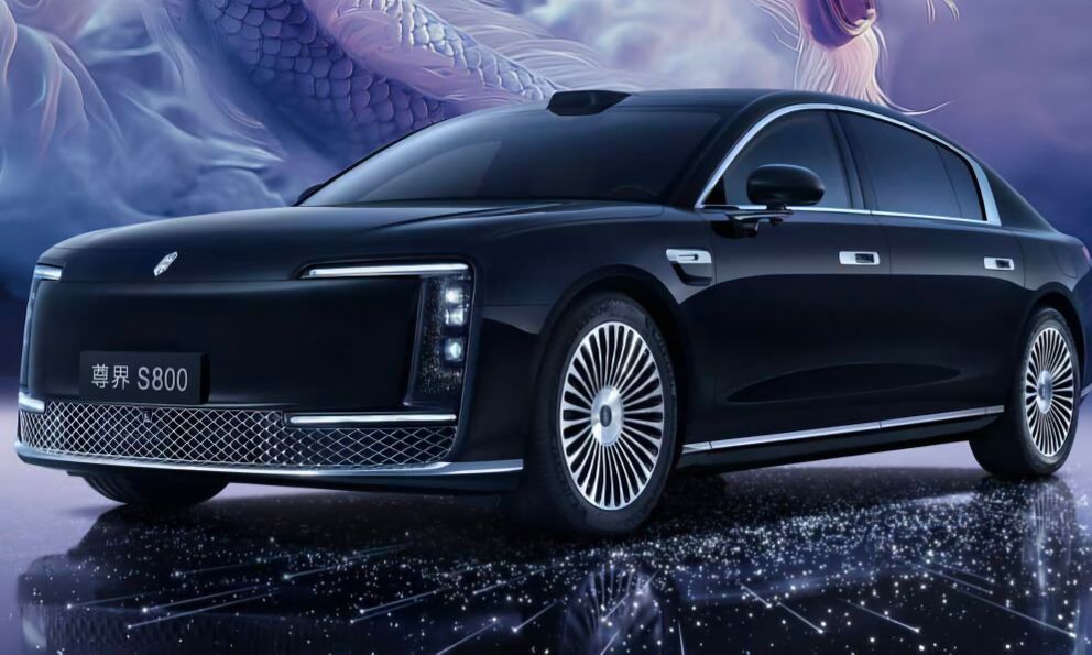 Huawei giới thiệu siêu xe điện mới, thách thức Rolls-Royce, Maybach tại Trung Quốc