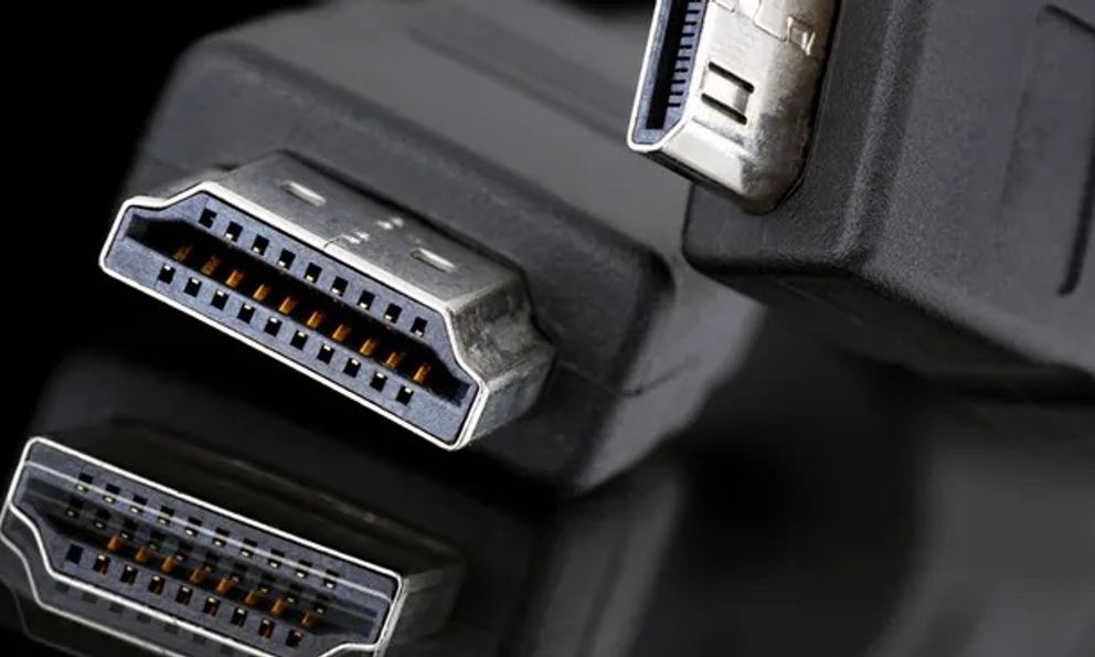 Truyền 8K, cấp điện 480W, điều khiển mọi thiết bị bằng một dây: Chuẩn kết nối mới từ Trung Quốc khiến cả HDMI lẫn DisplayPort 