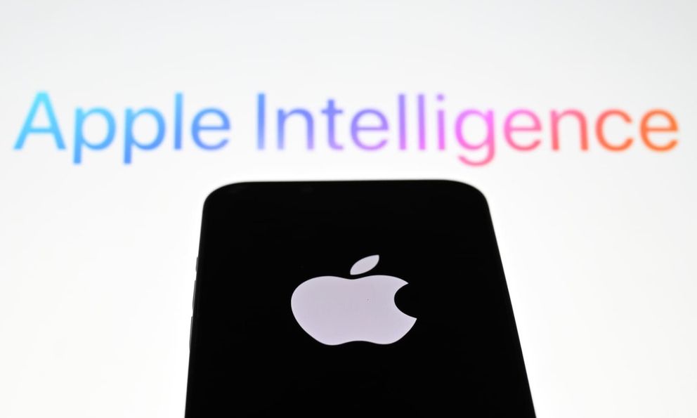 Báo Mỹ vén màn sự thật đằng sau thất bại của Siri và Apple Intelligence: Đến kỹ sư Apple cũng thấy 