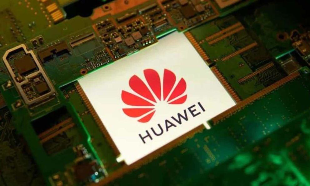 Giá gấp ba Nvidia nhưng vẫn “cháy hàng”: Vì sao cụm AI của Huawei khiến các công ty Trung Quốc tranh nhau mua?