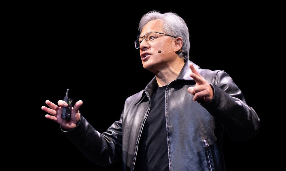 Không phải Intel, không phải Samsung: CEO NVIDIA tuyên bố chỉ chọn TSMC vì 'không còn lựa chọn nào khác'.