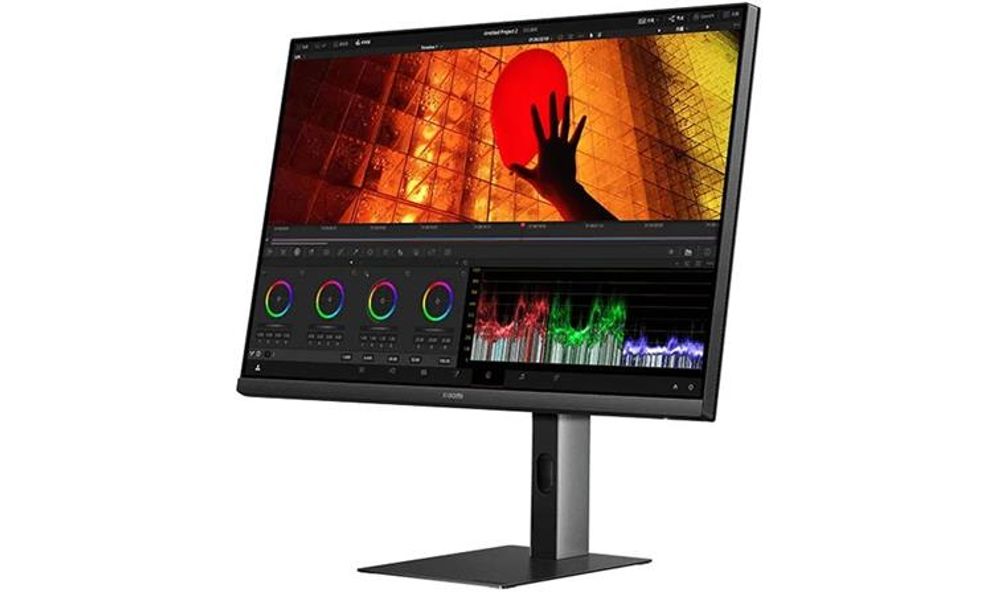 Xiaomi phổ cập màn hình 4K tới người dùng Việt: Giá chỉ hơn 5 triệu đồng mà chất lượng quá ngon, dùng để làm việc hay chơi game đều ổn, có cả sạc USB-C 90W