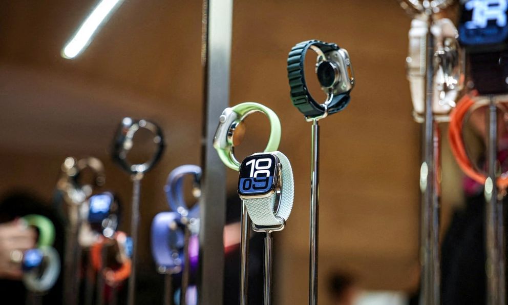 Apple khởi kiện cựu kỹ sư của mình, cáo buộc tuồn bí mật công nghệ của Apple Watch cho Oppo