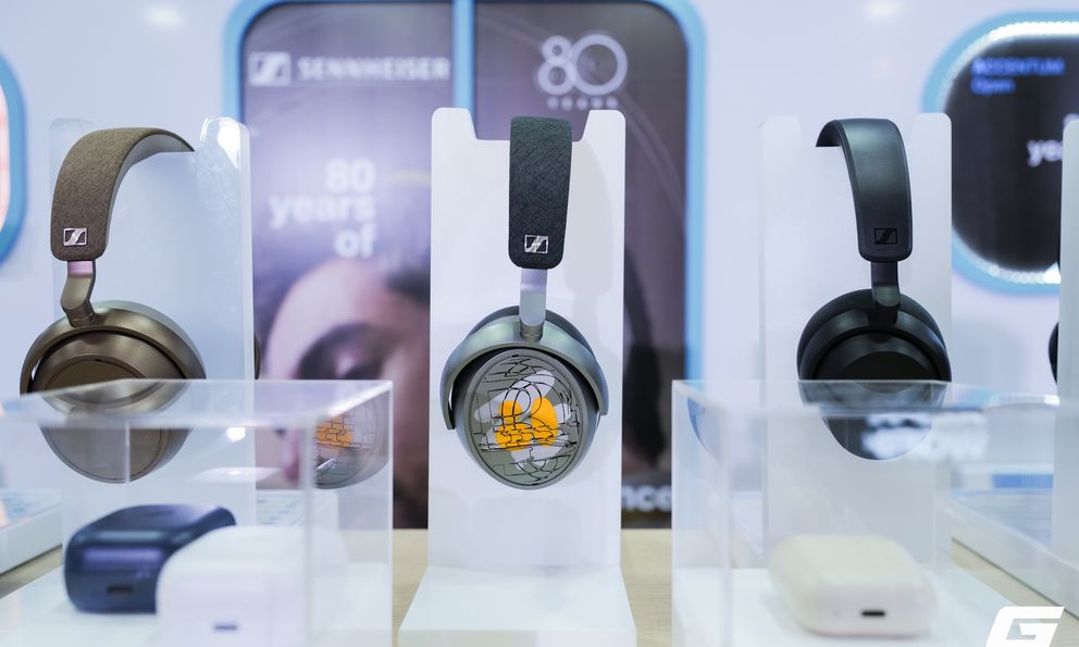 Sennheiser trình làng MOMENTUM 4 phiên bản giới hạn kỷ niệm 80 năm tại P.H.E Show 2025