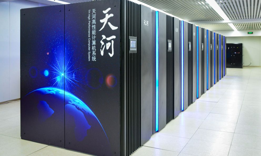 Không cần máy tính lượng tử, Trung Quốc vẫn giải được bài toán “bất khả thi” nhờ AI và siêu máy tính cổ điển