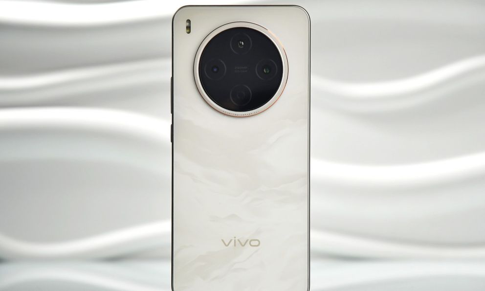 vivo ra mắt điện thoại pin 7.000mAh, camera 200 
