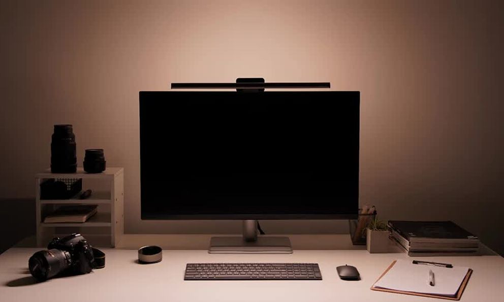 Đèn màn hình này giá tận hơn 5 triệu, có gì mà đắt tới vậy? Xiaomi cũng có vài mẫu tương tự giá chỉ bằng 1/5