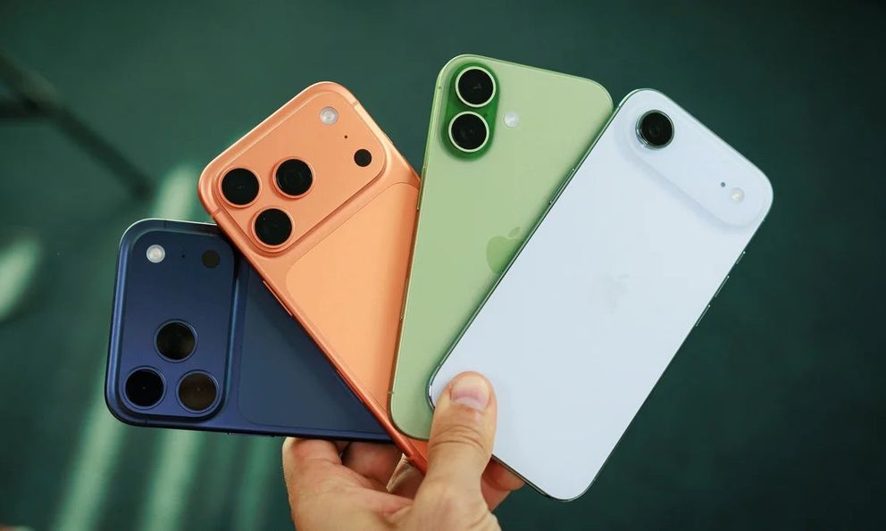 iPhone sắp từ bỏ màn hình LTPO để 