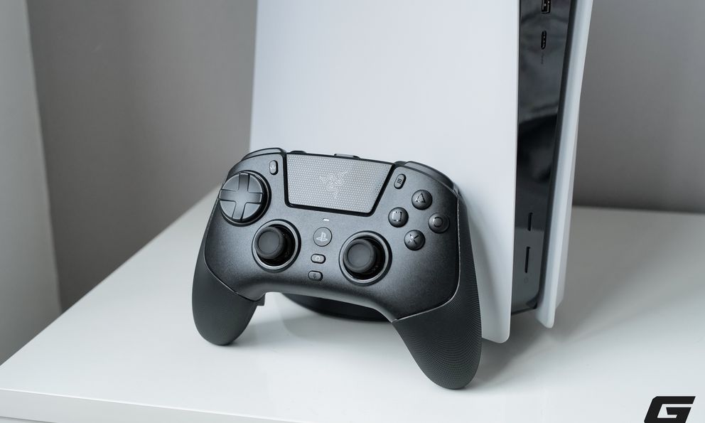 Razer Raiju V3 Pro: Cần analog TMR và nút “click chuột” đưa độ chính xác lên đỉnh cao cho game thủ yêu thích chất “PlayStation”