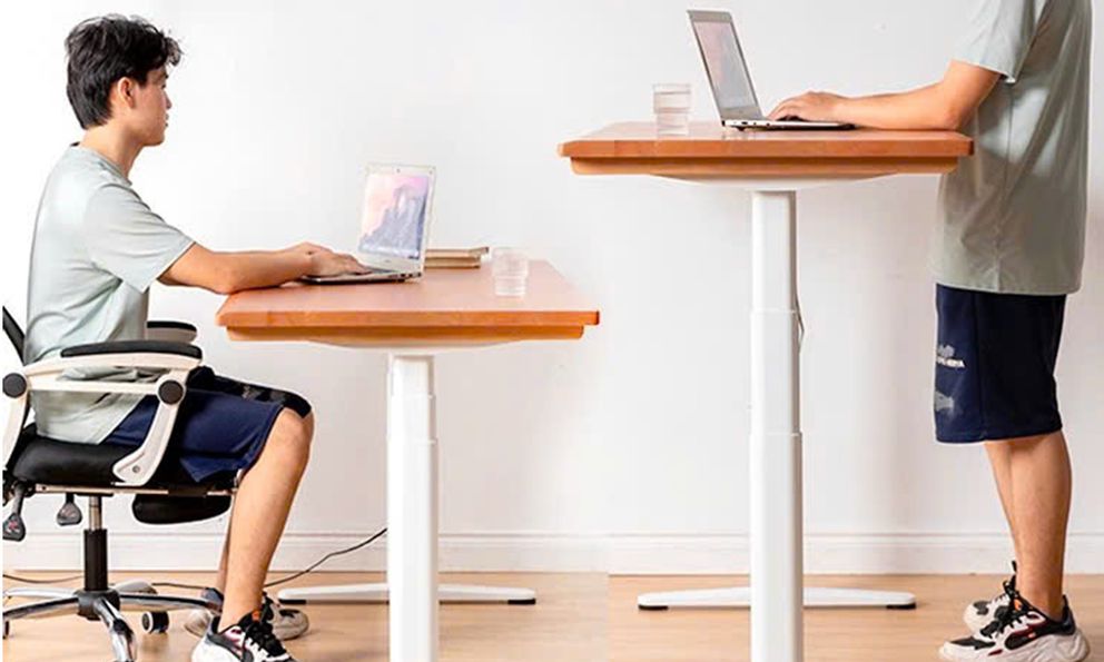 Reality Check: Bàn nâng hạ độ cao - mới mua ai cũng tin sẽ dùng nhiều, nhưng thực tế chẳng như mơ