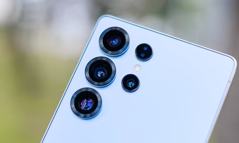 Galaxy S26 Ultra chưa ra, dòng S27 Ultra đã bị đồn camera gây thất vọng