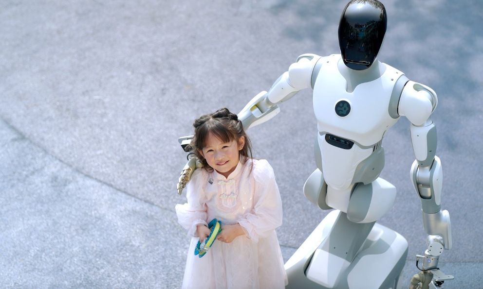 Robot trông trẻ đã xuất hiện, ngày càng thông minh hơn và mở ra kỷ nguyên mới của cuộc sống gia đình