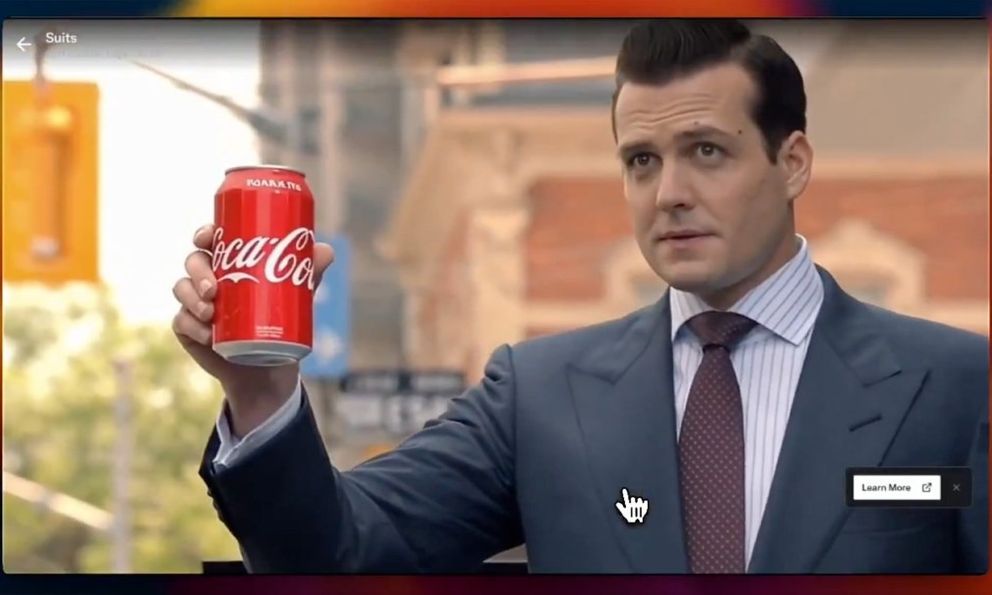 AI mới của Elon Musk lại nghĩ ra cách nhét quảng cáo vào mọi cảnh phim bạn đang xem