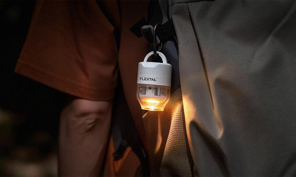 Flextail Tiny Pump 3X: Bơm điện siêu nhỏ tích hợp đèn đa năng, phụ kiện không thể thiếu cho dân dã ngoại